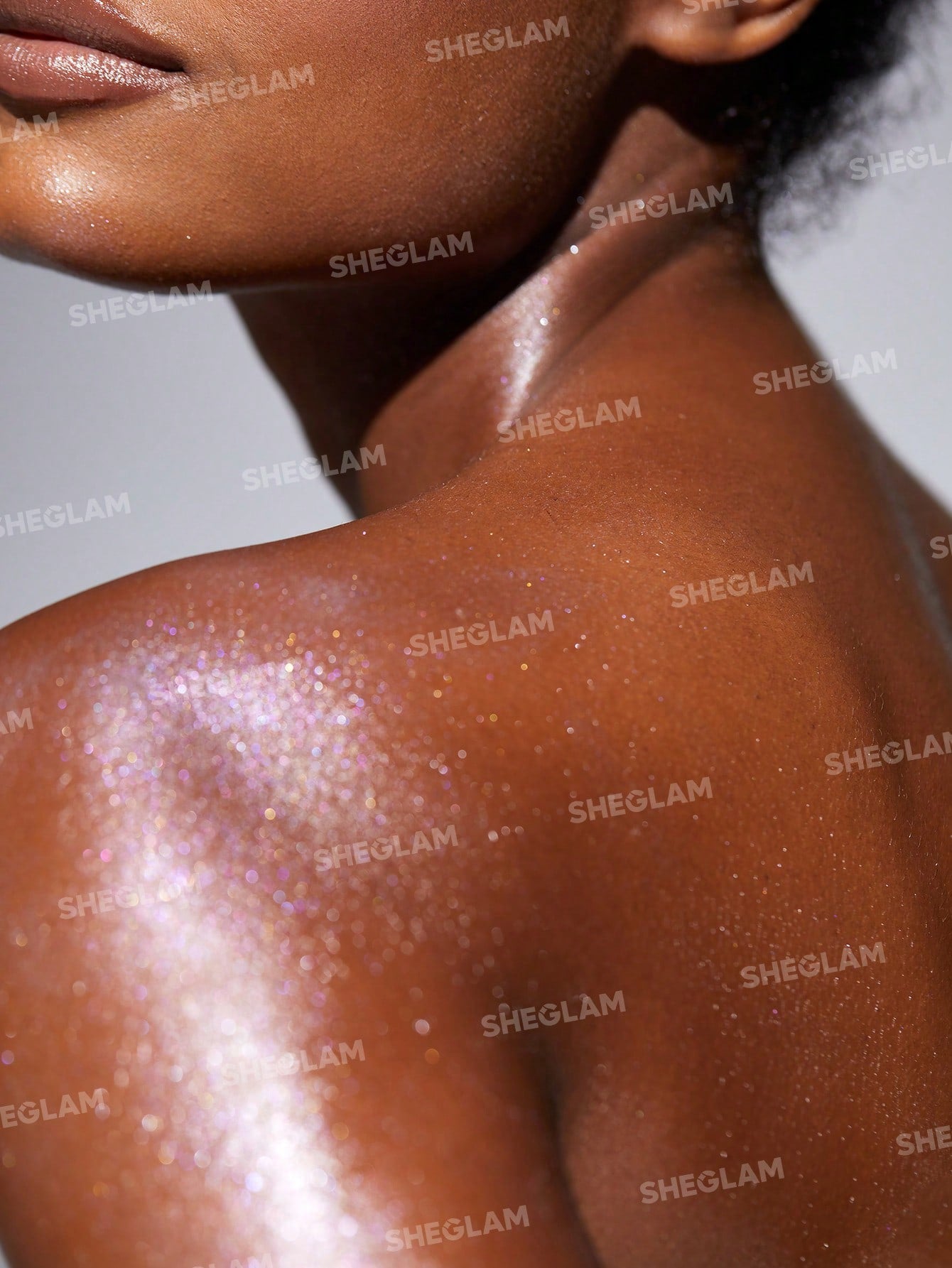SHEGLAM GO GO GLOW HIGHLIGHTING BODY MIST LOVE BOMB